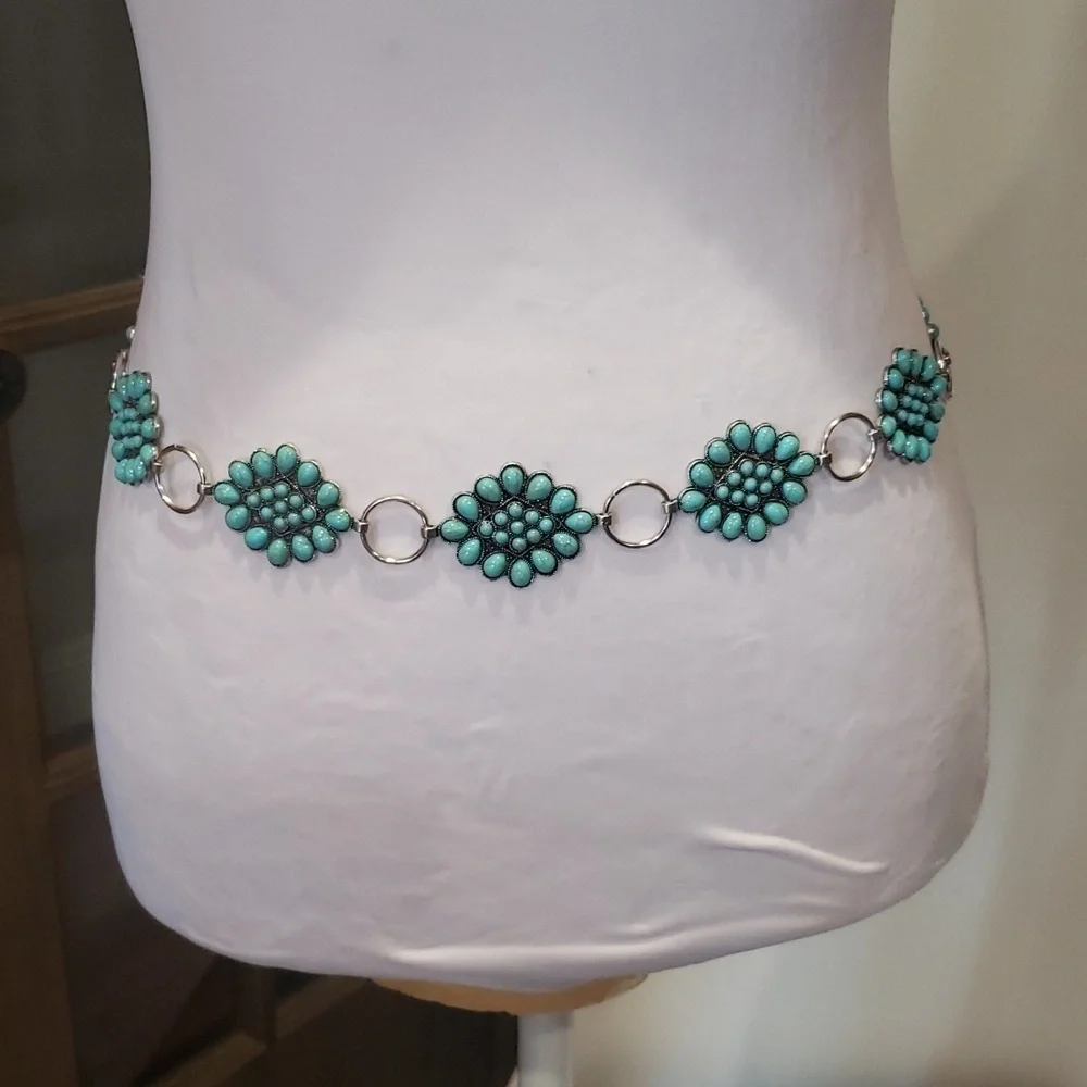 Turquoise-Inspired Silvery Metal Belt Accessory with adjustable Design nwot